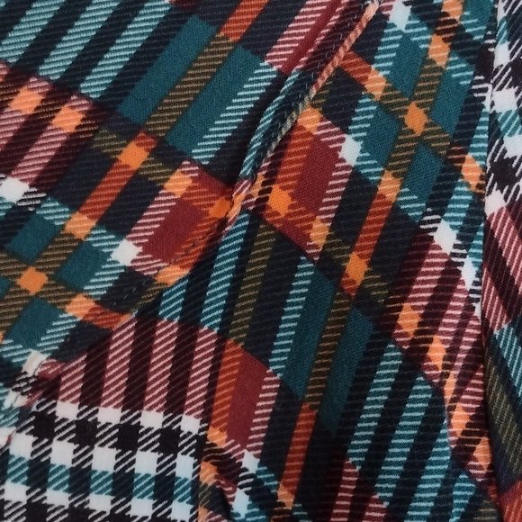 Signature Studio plaid top - size Medium - Picture 5 of 11